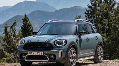 2021 Mini Countryman Front Three Quarters Action P