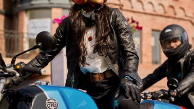 2021 Continental Gt 650 Blue With Rider