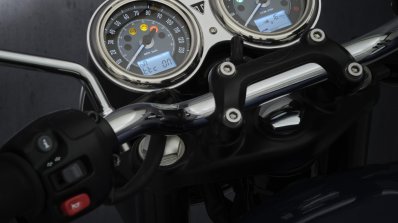 2021 Triumph Bonneville T100 Instrument Console