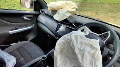 Nissan Magnite Crash Dashboard