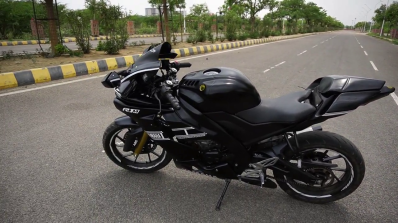 Yamaha R15 With R1m Body Kit Rear Left