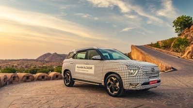 Hyundai Alcazar Front Quater Right