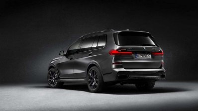 Rear Side Look Of Bmw X7 M50d