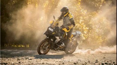 2021 Bmw R 1250 Gs Drifting In Dirt
