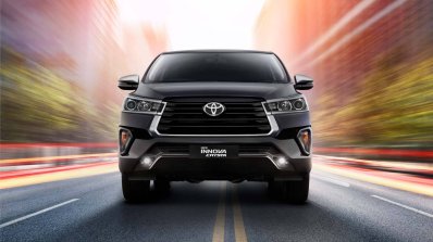 Toyota Innova Crysta Front Low