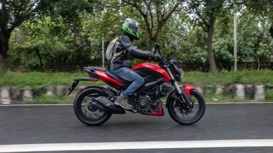 Bajaj Dominar 250 Action 3