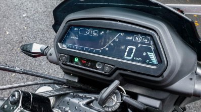 Bajaj Dominar 250 instrument console