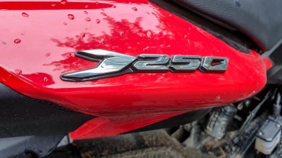 Bajaj Dominar 250 logo