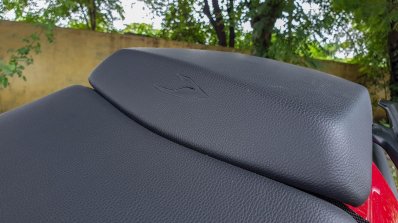 Bajaj Dominar 250 seat