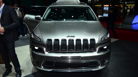 Geneva Live - Jeep Cherokee makes European debut with turbo-diesel engine