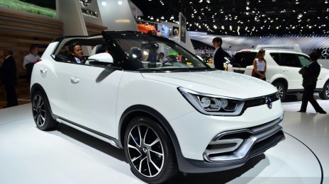 Paris Live - Ssangyong XIV-Air and XIV-Adventure concepts