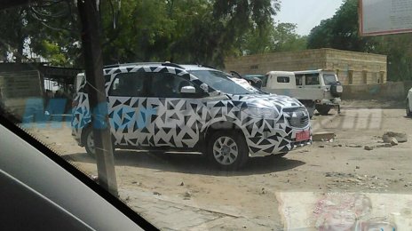 Chevrolet Trailblazer and Chevrolet Spin spotted in Rajasthan - Spied