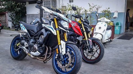 Yamaha M-Slaz snapped next to Yamaha MT-25 and Yamaha MT-09 - In Images