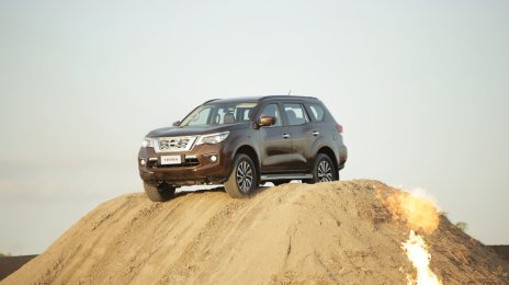 7-seat Nissan Terra (Toyota Fortuner rival) - In 14 Live Images