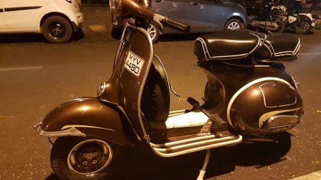 1964 Vespa owned by IAB reader neatly restored to original specification