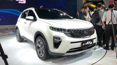 Facelifted Kia KX5 (Kia Sportage) with unique front fascia unveiled in China