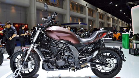 New Benelli 502S Cruiser at the Thai Motor Expo - Live
