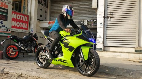 Green-Black KTM RC 200 Custom Paint Job Looks Stunning