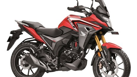 Customers in Odisha Start Receiving their Honda CB200X Bikes