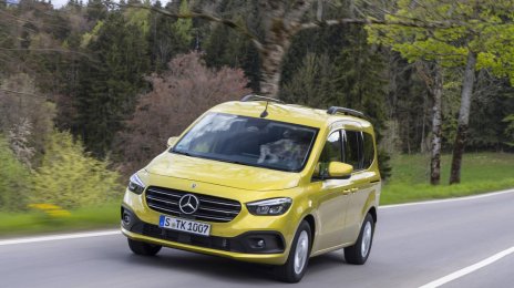 Mercedes-Benz T-Class Scores 5 Stars in 2022 Euro NCAP Test