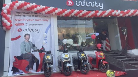 Bounce Infinity Opens First Offline Store in Delhi