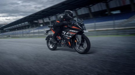 KTM RC160 Launched in India: Newest in the Segment to Woo in Young Buyers