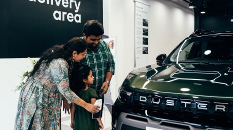 Renault Duster Deliveries Begin in India; New ‘new’R’ Store Opens