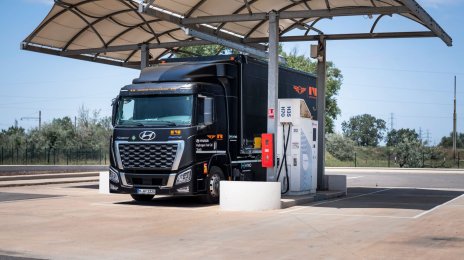 Hyundai Showcases Latest Hydrogen Vehicles at Le Mans