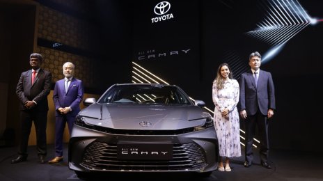 9th-Gen Toyota Camry Debuts in India with Hybrid Power