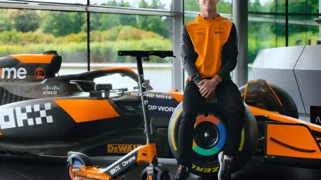 Pure × McLaren Flex: A Compact E-Scooter with Supercar DNA