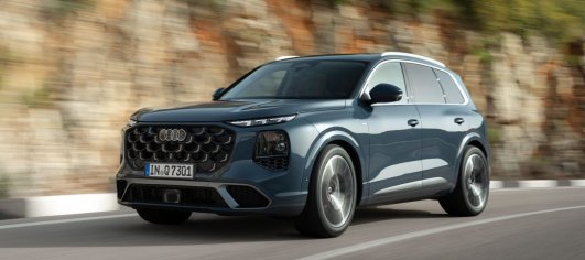 All-New Audi Q7 Debuts with V6 Diesel and Smarter Tech
