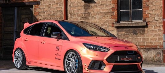 Ford Focus RS Gets a Stunning Makeover with Barracuda Dragoon Wheels