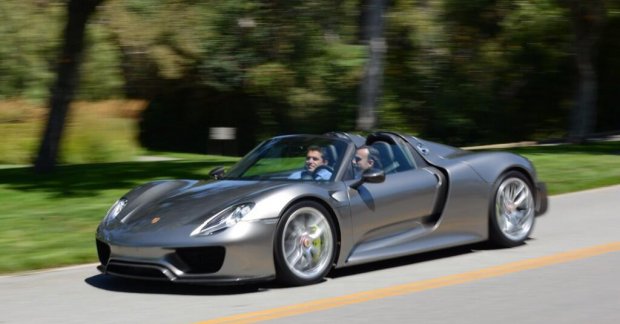 Porsche 918 Spyder production version headed to Frankfurt