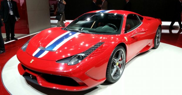 Ferrari 458 Speciale takes public bow [Frankfurt Live]