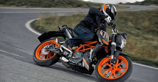 KTM Duke 390 gets a new all-black color