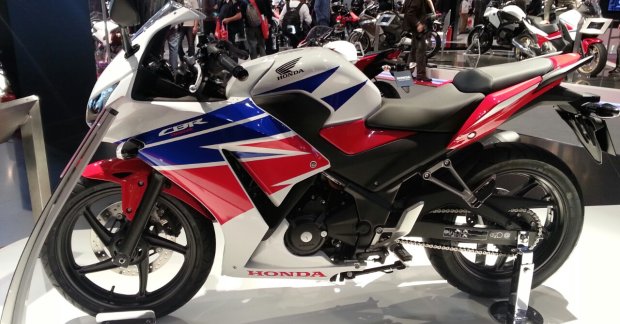 Honda CBR300R deliveries confirmed from July 2014