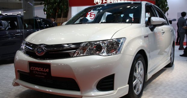 2013 Tokyo Motor Show Live - JDM Toyota Corolla Hybrid