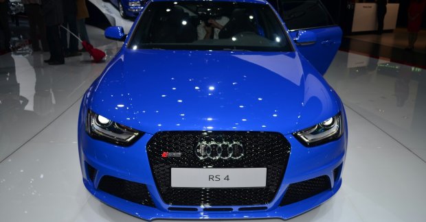 Audi RS4 Avant Nagaro special edition - Geneva Live