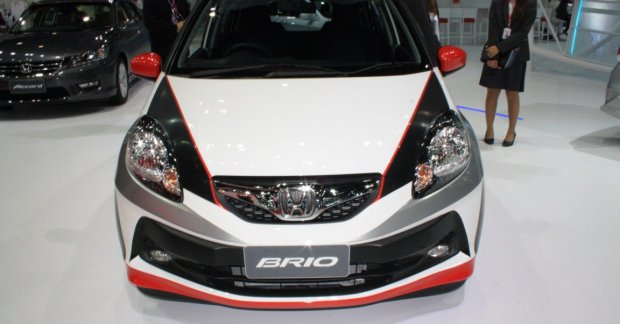 Bangkok Live - Honda Brio Limited edition Brio Amaze