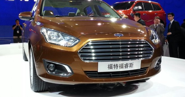 Ford Escort - Beijing Live