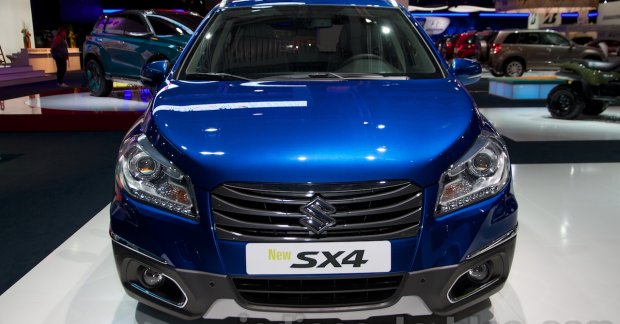 Suzuki SX4 S-Cross (New Suzuki SX4) - Moscow Live