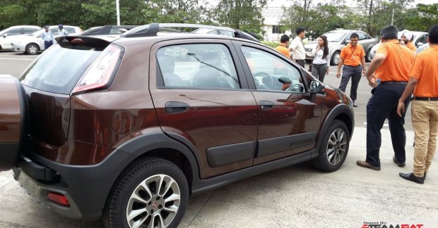 This is how a "Bronzo Tan" Fiat Avventura looks like