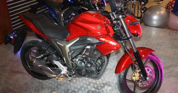 Suzuki gixxer 2014 model shop price