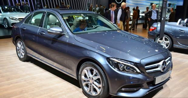 2015 Mercedes C Class - Paris Live