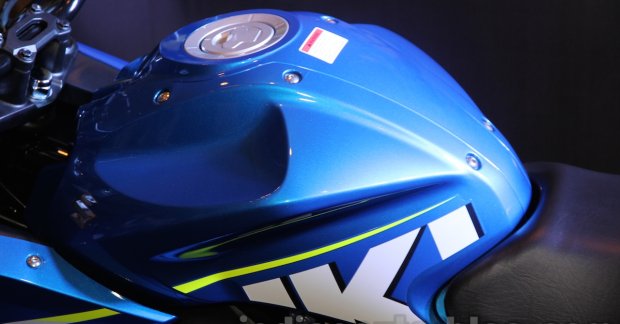 Suzuki Gixxer 250 could be unveiled at 2016 Auto Expo