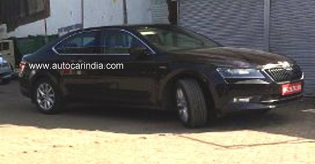 Top-end Skoda Superb L&K variant spotted in India