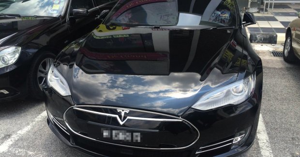 Tesla Model S spotted in Malaysia for the first time