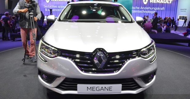 2016 Renault Megane – 2015 Frankfurt Motor Show Live