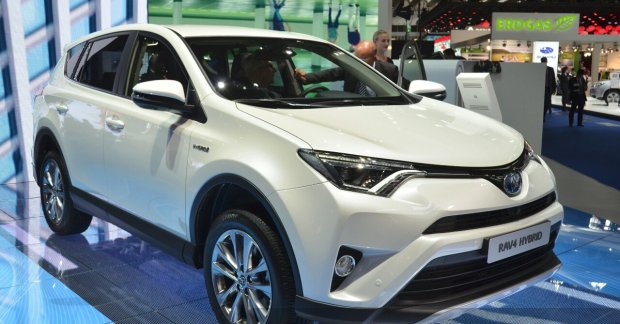 2016 Toyota RAV4 Hybrid - 2015 Frankfurt Motor Show Live