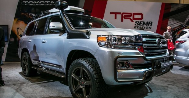 2016 Toyota Land Cruiser Facelift TRD Revealed